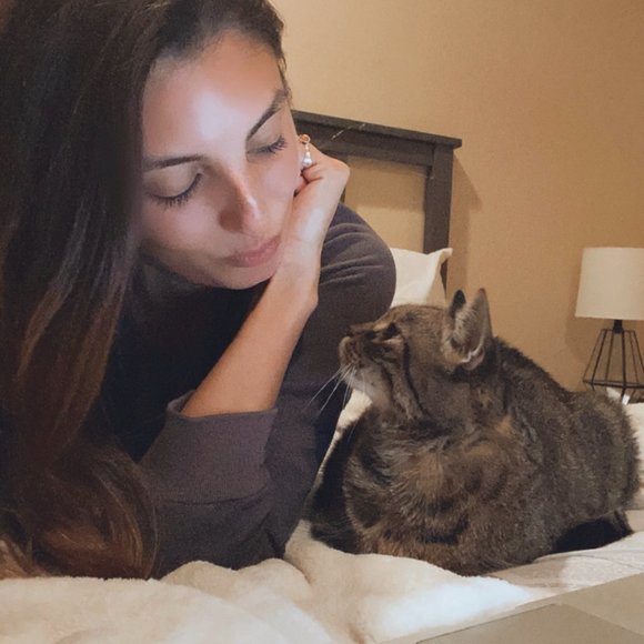 Meet your Posher, Alice - Picture 2 of 3